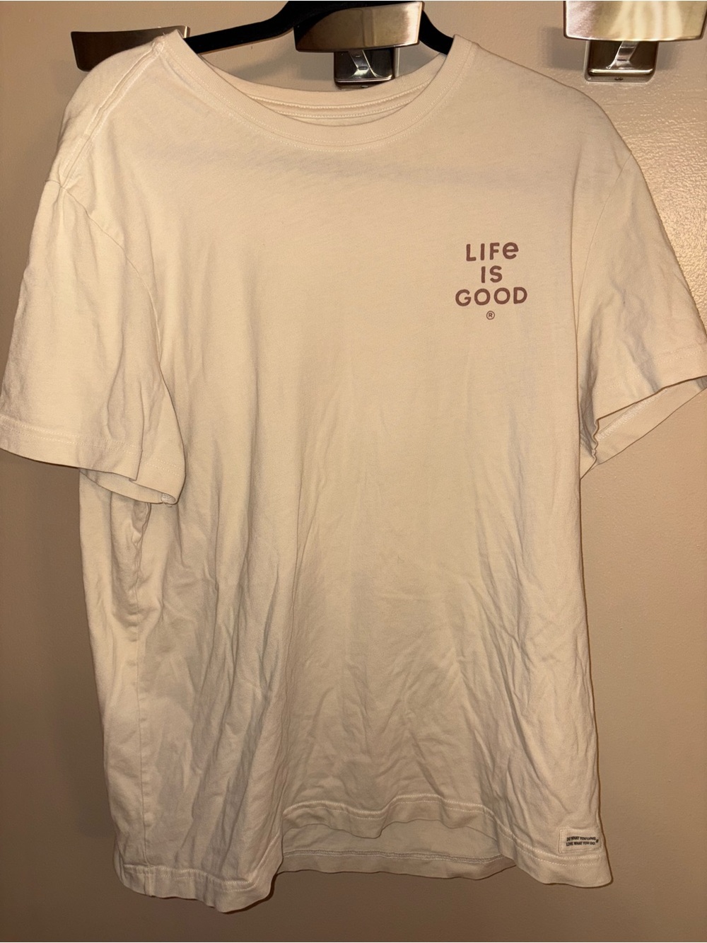 Life is good men’s large tee